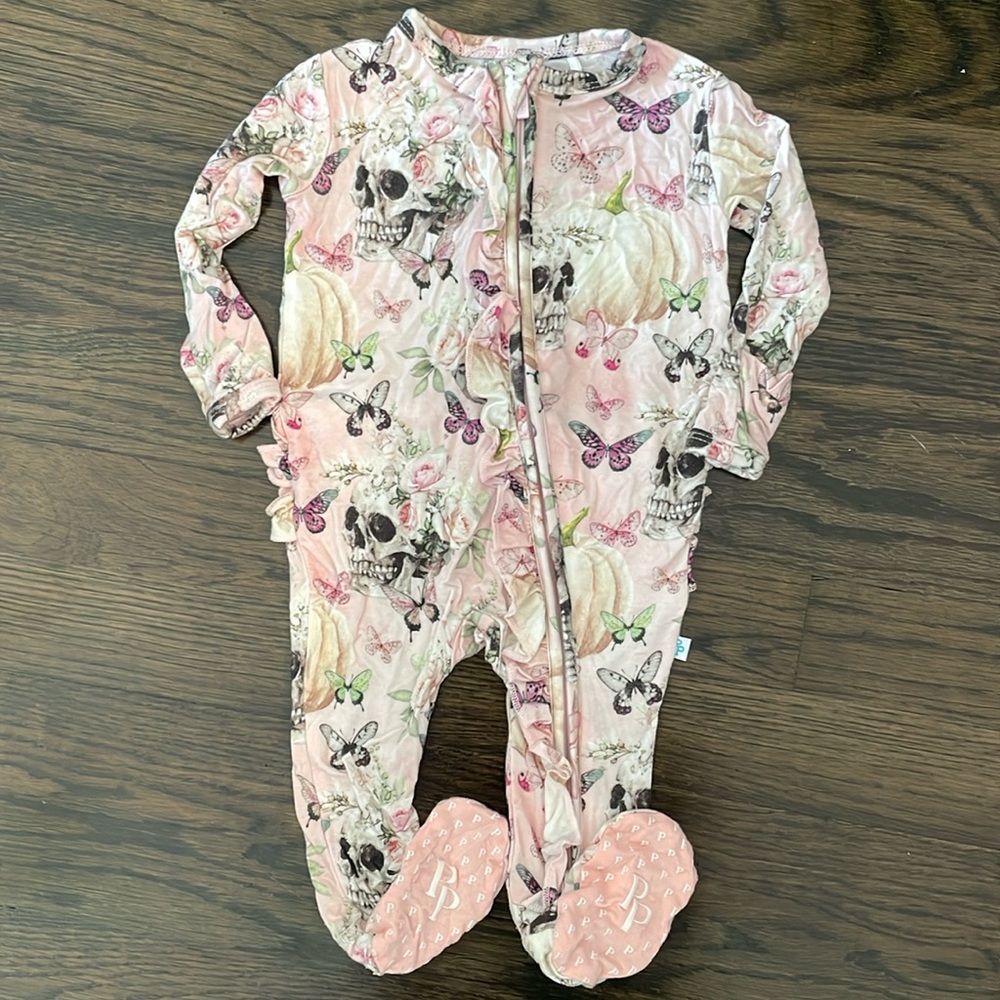 POSH PEANUT | Francesca Footie Ruffled Zippered One Piece (Halloween)